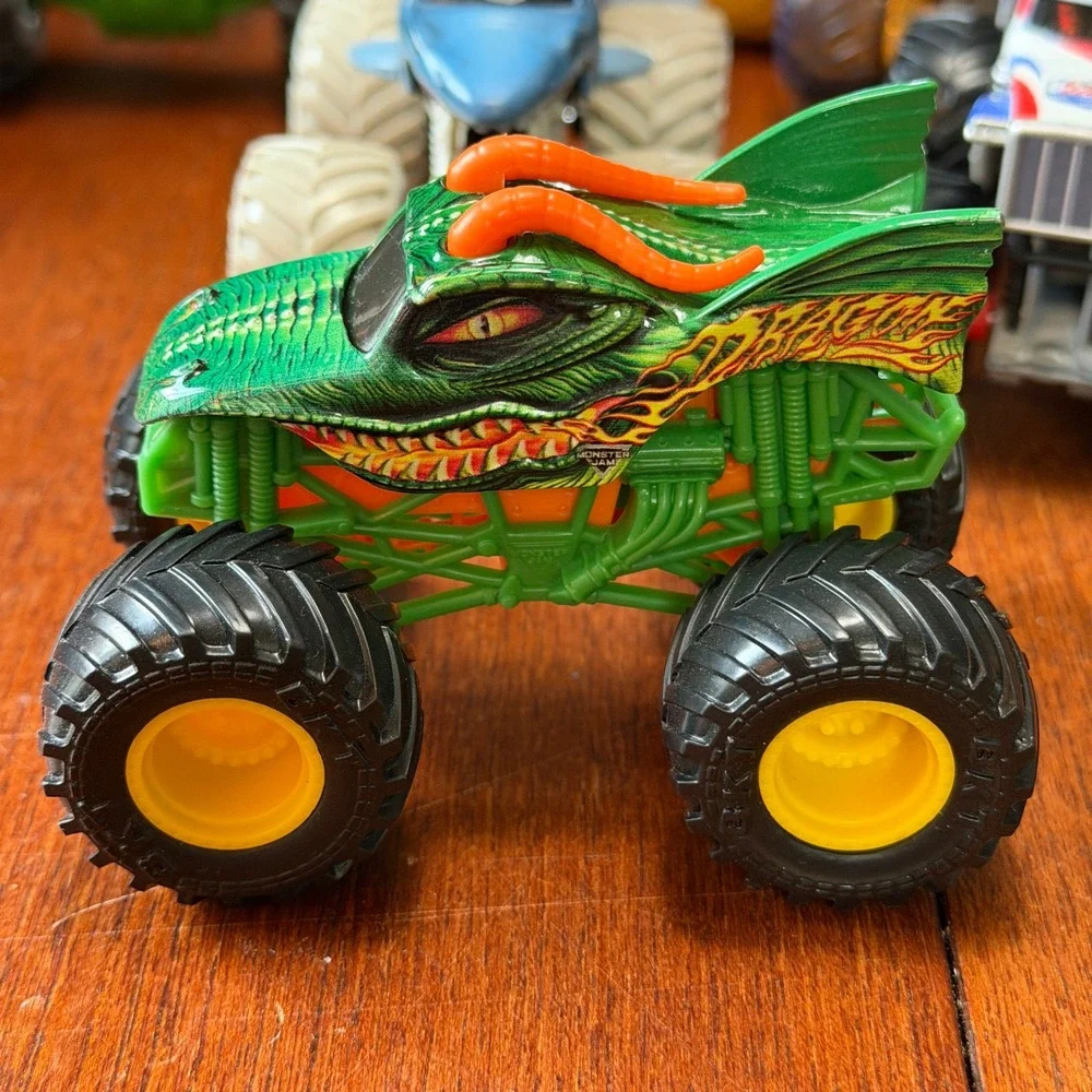 Hot Wheels Monster Jam Truck Lot Grave Digger Bigfoot Max-D El Toro Loco 9pc